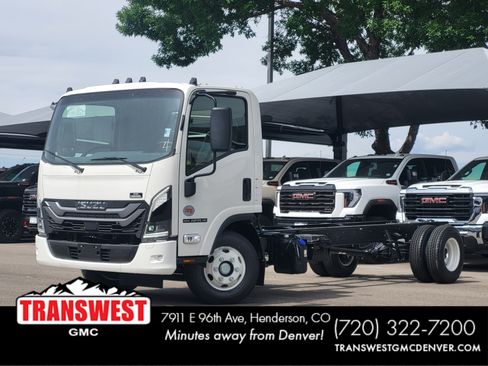 New 2026 Isuzu NPR RWD image 1