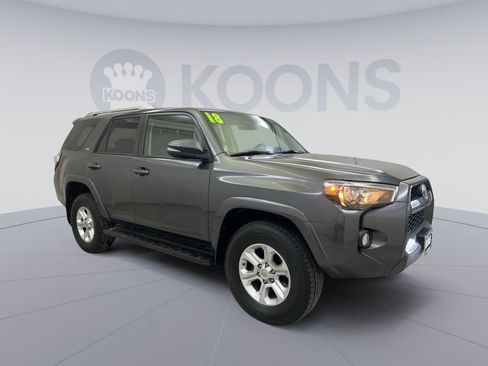 Used 2018 Toyota 4Runner SR5 Premium image 7