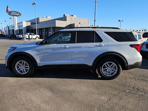 New 2026 Ford Explorer Active w/ Active Comfort Package image 7