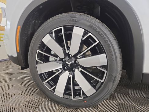 New 2026 Mitsubishi Outlander SE image 34