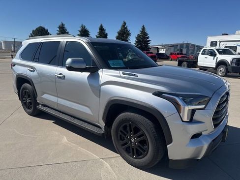 Used 2026 Toyota Sequoia SR5 AWD/4WD image 2