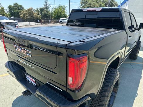 Used 2019 GMC Sierra 1500 Denali w/ Denali Ultimate Package AWD/4WD image 18