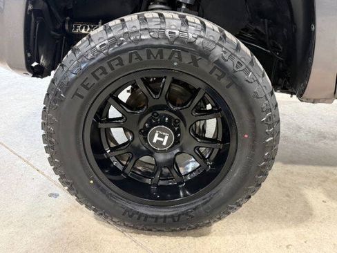 Used 2019 Toyota Tundra SR5 AWD/4WD image 13
