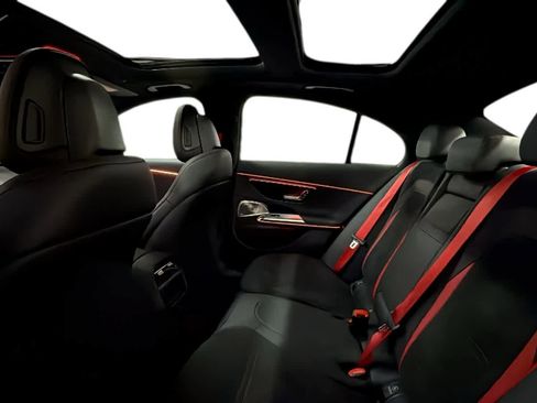 New 2026 Mercedes-Benz E 53 AMG e 4MATIC Sedan image 5