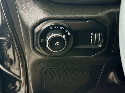 Used 2023 Jeep Wrangler Sport S image 9