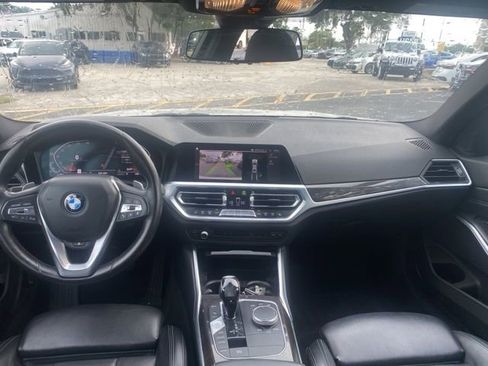 Used 2020 BMW 330i xDrive Sedan w/ Driving Assistance Package AWD/4WD image 9