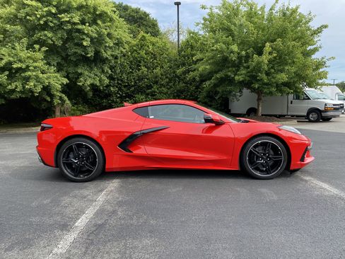 Used 2024 Chevrolet Corvette Stingray Preferred Cpe w/ 2LT RWD image 10