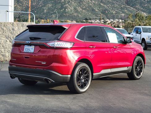 Used 2018 Ford Edge Titanium w/ Technology Package image 2