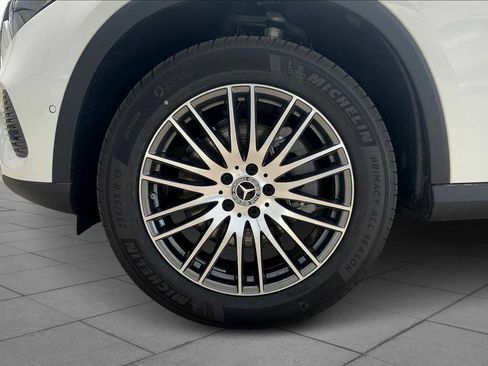 Used 2025 Mercedes-Benz GLC 300 GLC 300 image 21