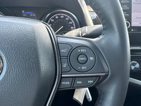 Used 2024 Toyota Camry SE FWD image 9