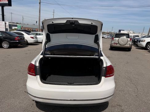 Used 2014 Volkswagen Passat TDI SE image 20