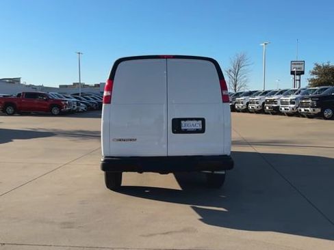 New 2025 Chevrolet Express 2500 Work Van w/ Safety Package image 7