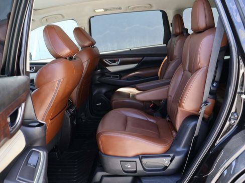 Used 2019 Subaru Ascent Touring w/ Popular Package #2 AWD/4WD image 11