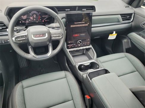 New 2026 GMC Terrain AT4 w/ Convenience Package III image 9