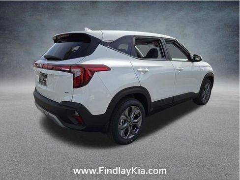 New 2026 Kia Seltos LX image 3