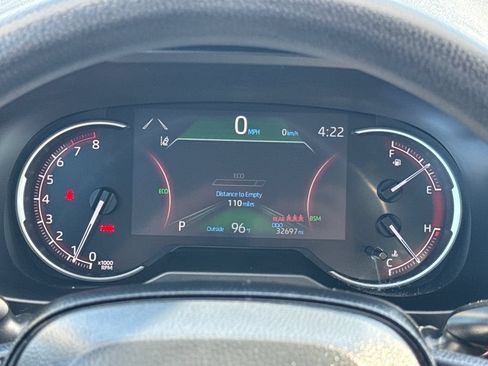 Used 2024 Toyota RAV4 XLE AWD/4WD image 17