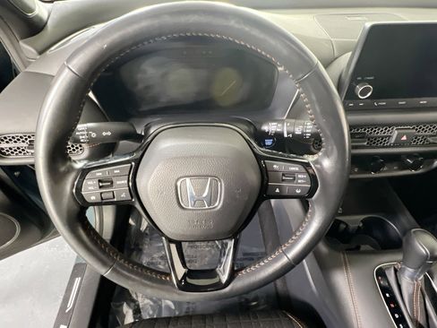 Used 2023 Honda HR-V Sport image 11