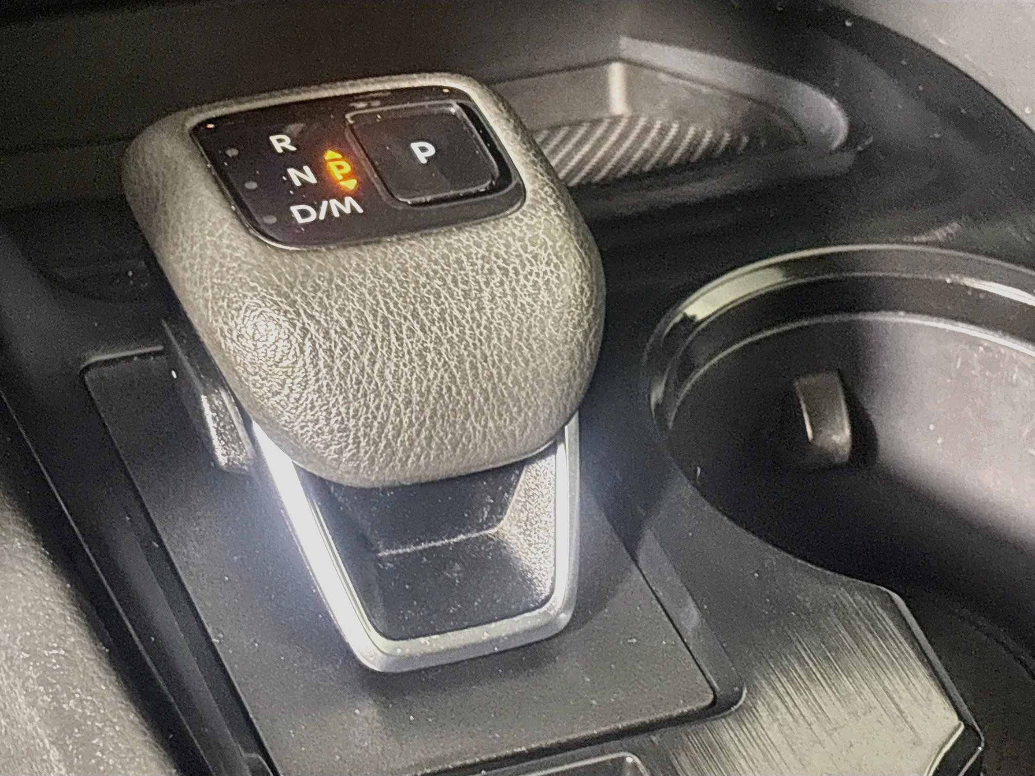 Used 2024 Nissan Rogue S FWD image 24