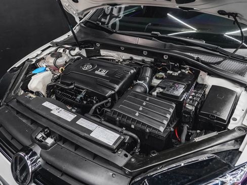 Used 2019 Volkswagen Golf 4-Door image 68