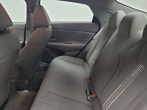 Used 2023 Hyundai Elantra SEL w/ Convenience Package FWD image 18