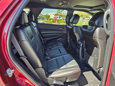 Used 2023 Dodge Durango GT image 32
