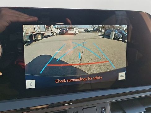 Used 2023 Lexus ES 350 w/ Premium Package image 19