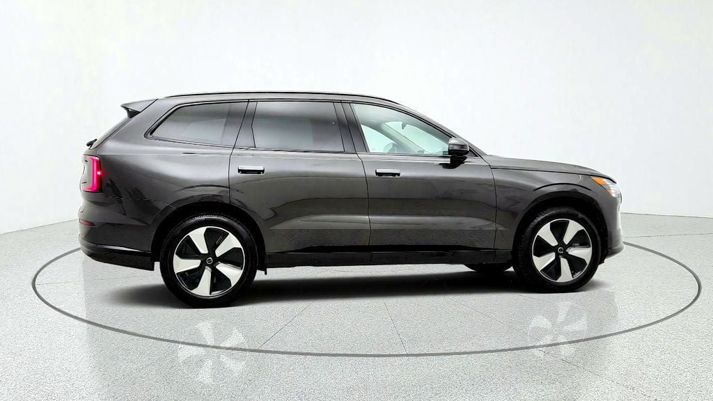 Used 2025 Volvo EX90 Plus AWD/4WD image 4