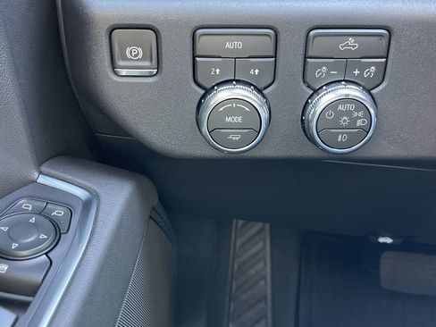 New 2026 GMC Sierra 1500 Elevation AWD/4WD image 18