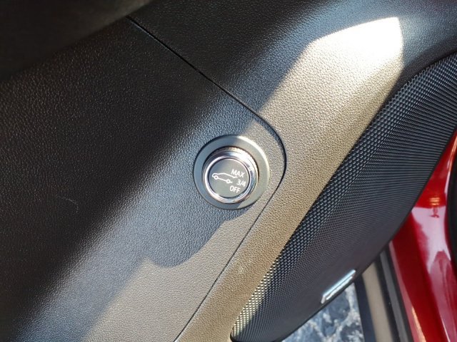 Certified 2023 GMC Acadia AT4 w/ Technology Package AWD/4WD image 19