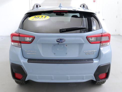 Used 2023 Subaru Crosstrek 2.0i Premium image 8