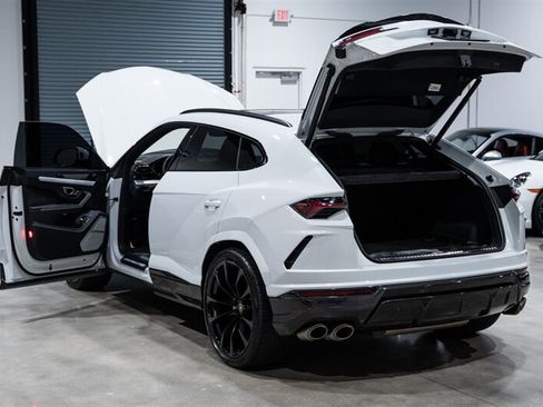 Used 2022 Lamborghini Urus AWD/4WD image 41