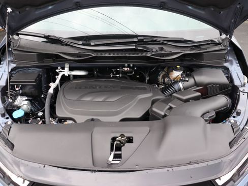 Certified 2026 Honda Odyssey Elite image 38