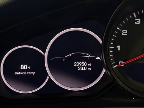 Used 2023 Porsche Panamera w/ Premium Package RWD image 18