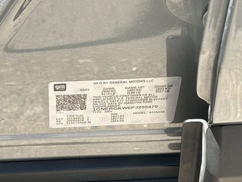 Used 2023 Chevrolet Traverse LT FWD image 17