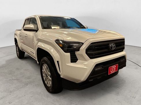 New 2026 Toyota Tacoma SR5 image 7