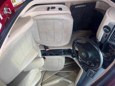 Used 2015 Volkswagen Passat 1.8T Limited Edition image 5