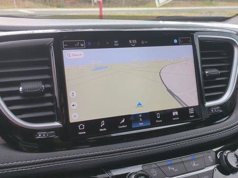 New 2026 Chrysler Pacifica Limited w/ Trailer Tow Group image 36