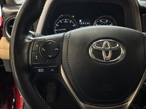 Used 2016 Toyota RAV4 Limited image 10