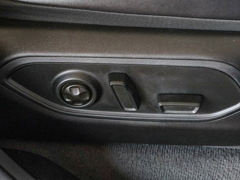 Used 2022 Jeep Grand Cherokee Limited image 38