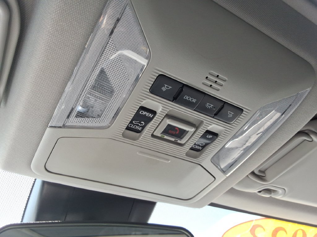 Used 2023 Toyota RAV4 XLE w/ Convenience Package FWD image 36