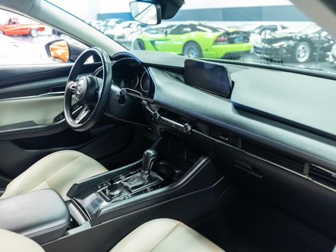 Used 2024 MAZDA MAZDA3 s FWD image 14