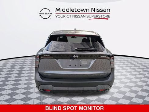 Certified 2025 Nissan Kicks SV AWD/4WD image 5