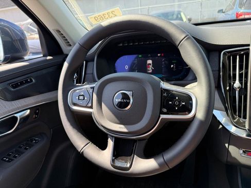 New 2025 Volvo XC90 T8 Ultra w/ Protection Package Premier image 7