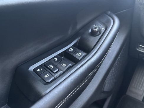 Used 2025 Jeep Grand Cherokee L Laredo RWD image 22