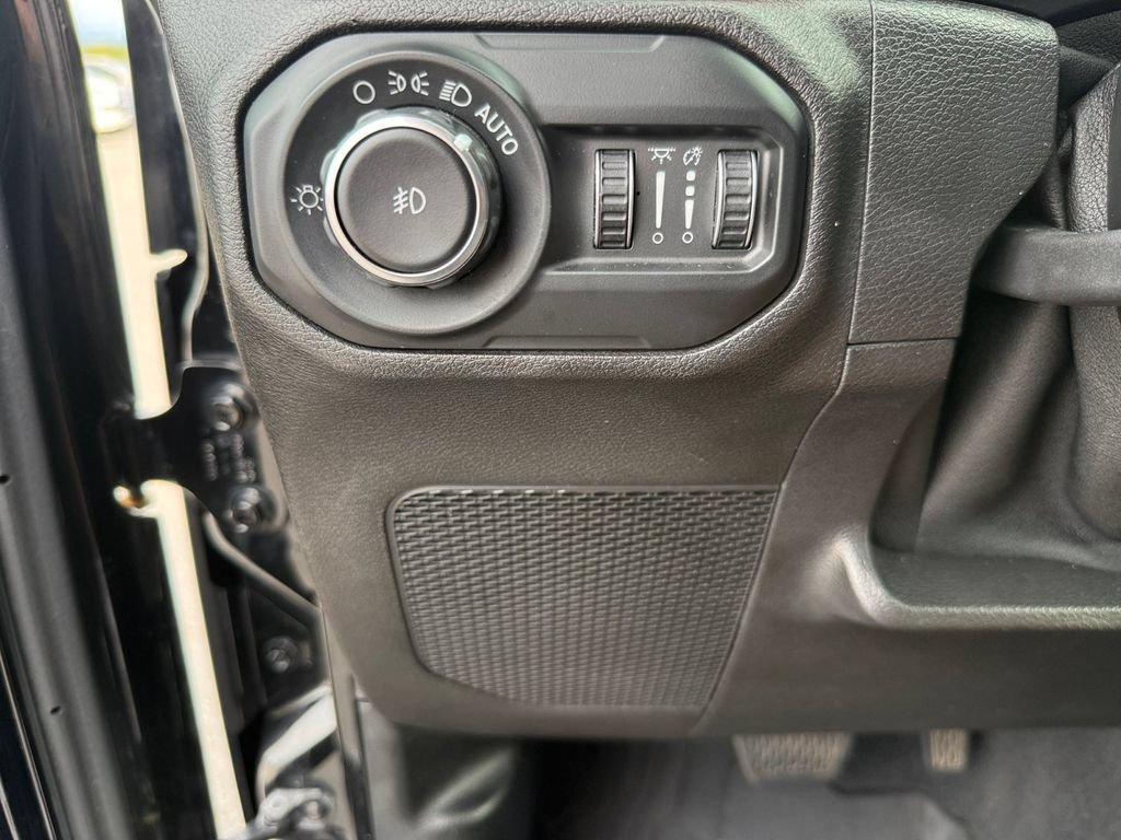 Used 2019 Jeep Wrangler Unlimited Rubicon AWD/4WD image 25