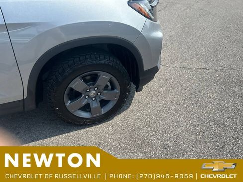 Used 2025 Honda Ridgeline TrailSport image 39