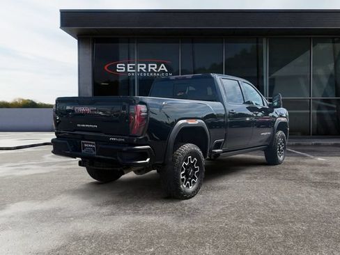 Used 2024 GMC Sierra 2500 AT4X AWD/4WD image 5
