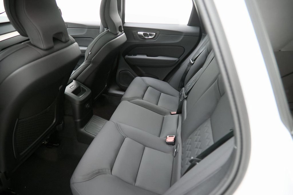 New 2026 Volvo XC60 T8 Plus w/ Climate Package AWD/4WD image 18