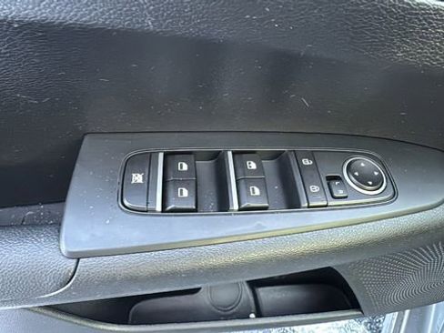 Used 2024 Kia Forte LXS image 12