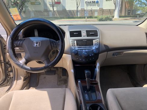 Used 2006 Honda Accord EX image 14